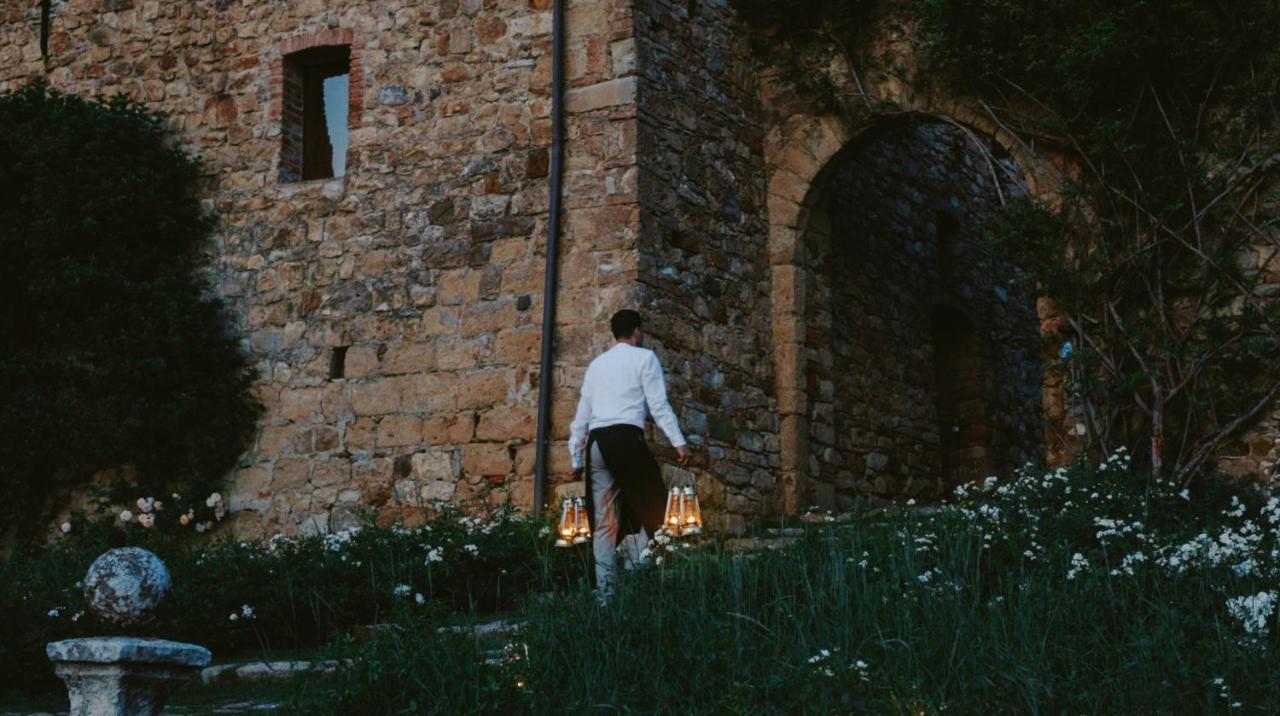 Castello Di Vicarello Villa Sasso dʼOmbrone Екстериор снимка